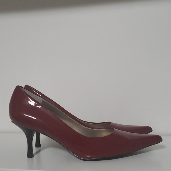 nine west stiletto heels